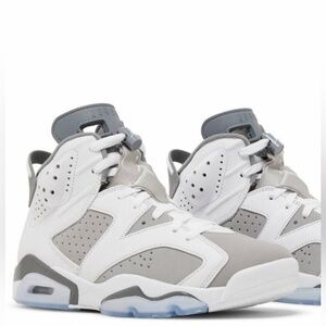 Jordan 6 “cool grey” size 11 
9.5/10 condition (worn once)
OG Box/lace locks